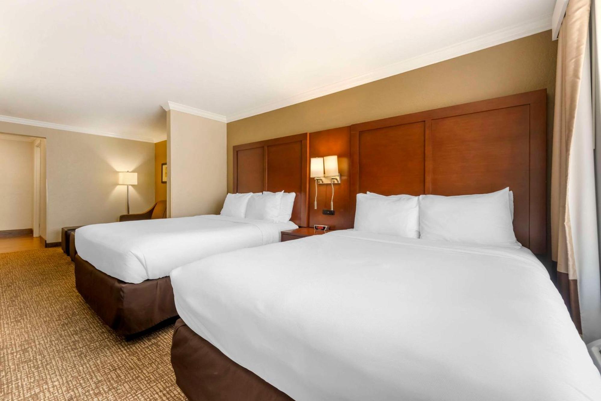Comfort Suites Elizabethtown Extérieur photo